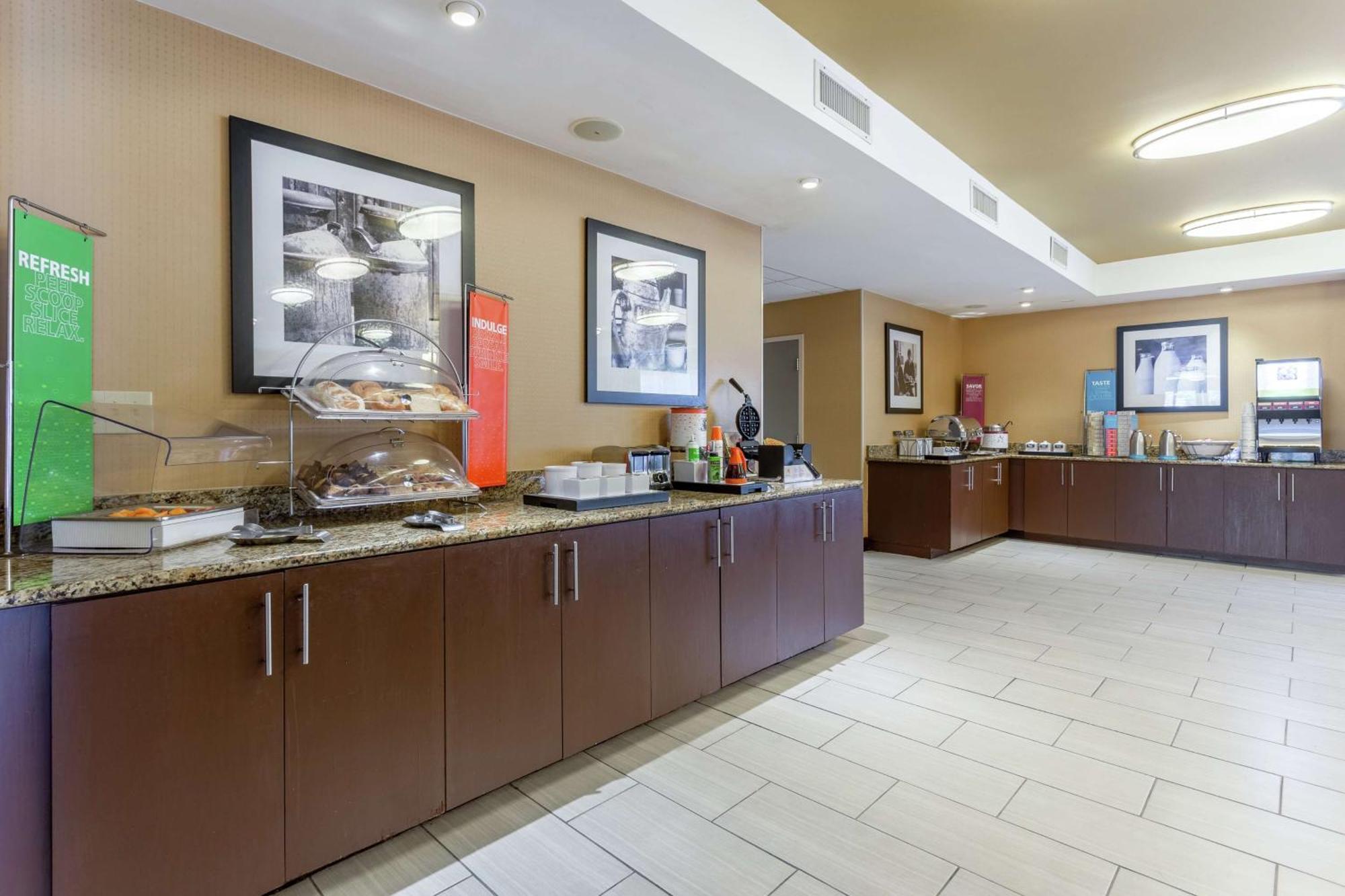 Hampton Inn Biloxi-Ocean Springs Exterior foto